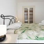Guest house Max